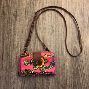 SAKROOTS Smartphone Pink Floral Crossbody Wallet